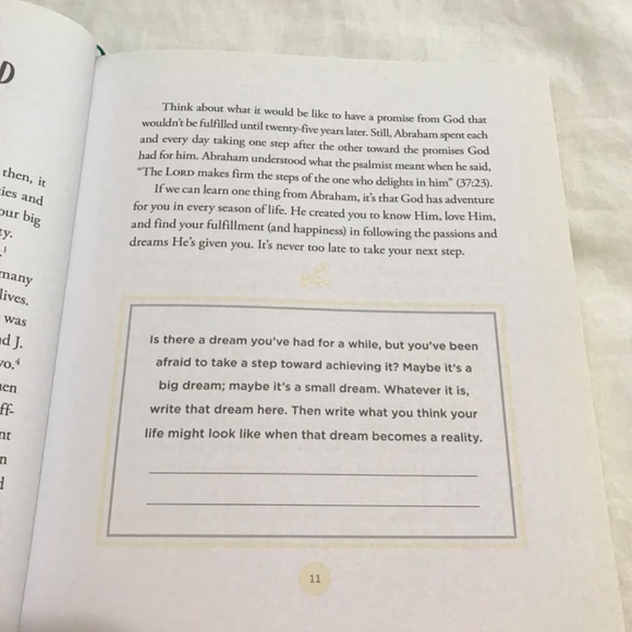 ๐3/$35 The Year of Living Happy 100 Day Devotional Journal Book Hardcover - Picture 11 of 11